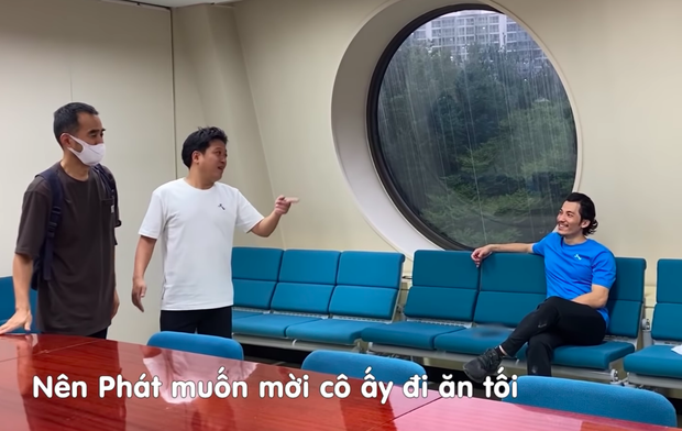 Liên Bỉnh Phát bạo dạn tán gái ở Hàn Quốc khi quay Running Man, vừa gặp đã thẳng thừng: Kiss me - Ảnh 5. Liên Bỉnh Phát bạo dạn tán gái ở Hàn Quốc khi quay Running Man, vừa gặp đã thẳng thừng: Kiss me - Ảnh 5.