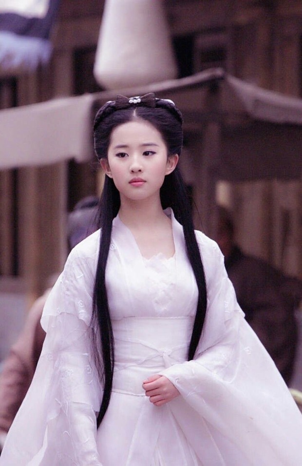 Đây là mỹ nhân được ủng hộ vào vai Tiểu Long Nữ: Nhan sắc ngang ngửa Lý Nhược Đồng, diễn xuất ăn đứt Lưu Diệc Phi? - Ảnh 4. Đây là mỹ nhân được ủng hộ vào vai Tiểu Long Nữ: Nhan sắc ngang ngửa Lý Nhược Đồng, diễn xuất ăn đứt Lưu Diệc Phi? - Ảnh 4.