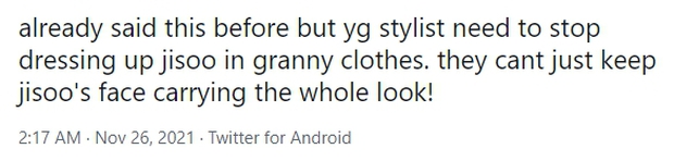 Jisoo mặc outfit như bà cô, nhìn sang 3 thành viên BLACKPINK mà fan bức xúc: Stylist là anti hay gì? - Ảnh 8. Jisoo mặc outfit như bà cô, nhìn sang 3 thành viên BLACKPINK mà fan bức xúc: Stylist là anti hay gì? - Ảnh 8.