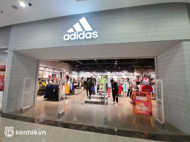 Cập nhật nóng hổi deal sale Black Friday ở các TTTM Hà Nội - Sài Gòn: MLB, Pedro, Nike sale khủng đến 70%, giày adidas đồng giá 750k nhìn đã muốn hốt - Ảnh 23.