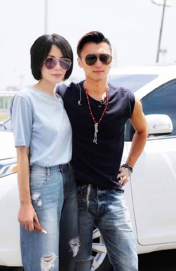Bất ngờ được hỏi có tham gia hôn lễ của Tạ Đình Phong - Vương Phi hay không, Trương Bá Chi trả lời 1 câu khiến Cnet nể phục - Ảnh 2. Bất ngờ được hỏi có tham gia hôn lễ của Tạ Đình Phong - Vương Phi hay không, Trương Bá Chi trả lời 1 câu khiến Cnet nể phục - Ảnh 2.