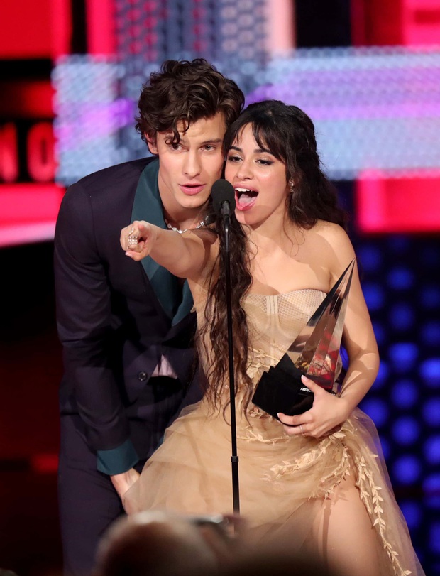 Đi Met Gala về là toang: Shawn Mendes dớp chia tay cả Camila lẫn vợ Justin, Selena Gomez và Gigi Hadid cũng chung số phận - Ảnh 5. Đi Met Gala về là toang: Shawn Mendes dớp chia tay cả Camila lẫn vợ Justin, Selena Gomez và Gigi Hadid cũng chung số phận - Ảnh 5.