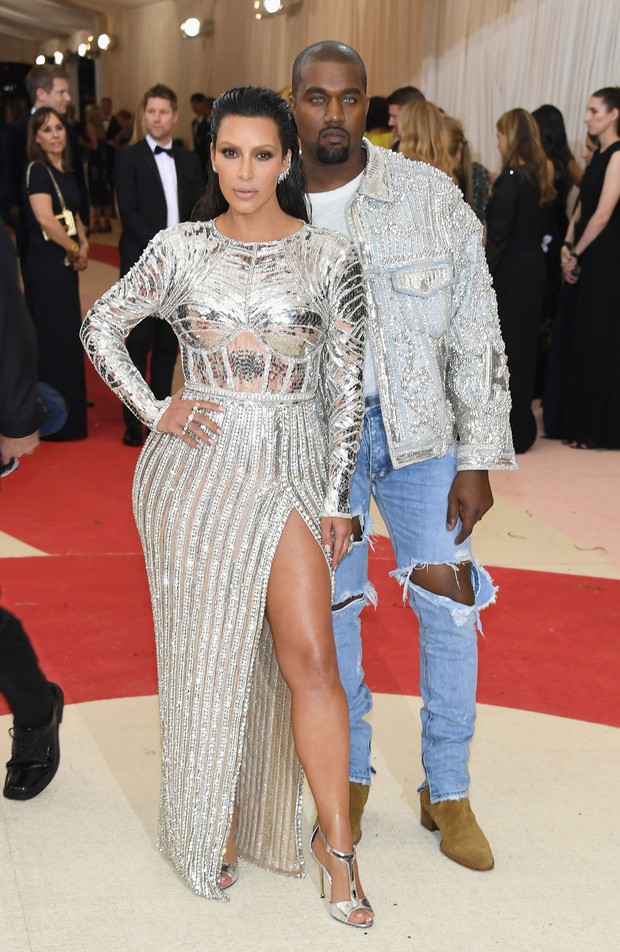 Đi Met Gala về là toang: Shawn Mendes dớp chia tay cả Camila lẫn vợ Justin, Selena Gomez và Gigi Hadid cũng chung số phận - Ảnh 24. Đi Met Gala về là toang: Shawn Mendes dớp chia tay cả Camila lẫn vợ Justin, Selena Gomez và Gigi Hadid cũng chung số phận - Ảnh 24.