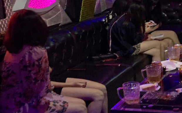 Sau bữa tiệc sinh nhật, hát karaoke, phát hiện chùm 4 F0: Sẽ xử lý hình sự nếu để lây dịch - Ảnh 1. Sau bữa tiệc sinh nhật, hát karaoke, phát hiện chùm 4 F0: Sẽ xử lý hình sự nếu để lây dịch - Ảnh 1.