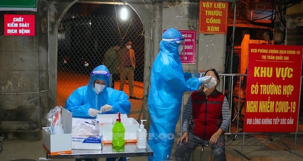 Ngày 26/11, Hà Nội ghi nhận 264 ca mắc Covid-19 mới, có 130 ca ngoài cộng đồng - Ảnh 1. Ngày 26/11, Hà Nội ghi nhận 264 ca mắc Covid-19 mới, có 130 ca ngoài cộng đồng - Ảnh 1.