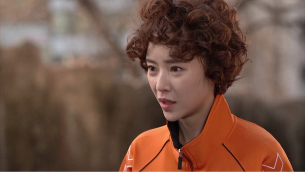 Mỹ nhân Hàn bị hại thê thảm bởi kiểu tóc xấu tệ trên phim: Đến Son Ye Jin cũng như bà thím, trùm cuối xứng danh huyền thoại - Ảnh 5.