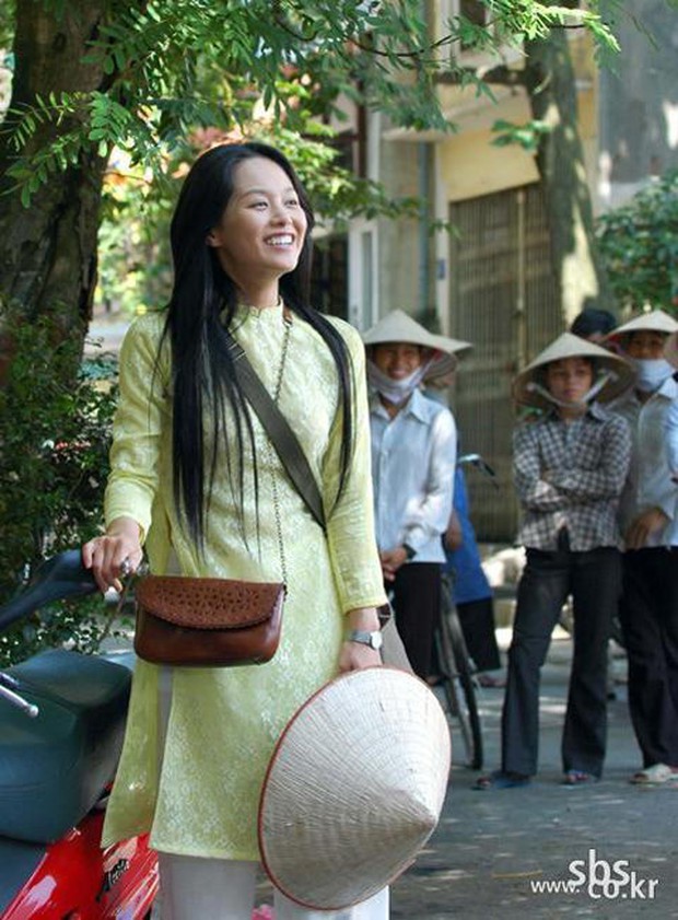 3 mỹ nhân Hàn đóng vai gái Việt cực ngọt: Nữ chính Hospital Playlist xuất sắc tới độ bị hiểu lầm cả quốc tịch - Ảnh 9.