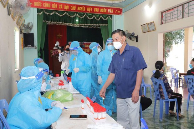 Hải Phòng phát hiện 84 công nhân xây dựng dương tính SARS-CoV-2 - Ảnh 3. Hải Phòng phát hiện 84 công nhân xây dựng dương tính SARS-CoV-2 - Ảnh 3.