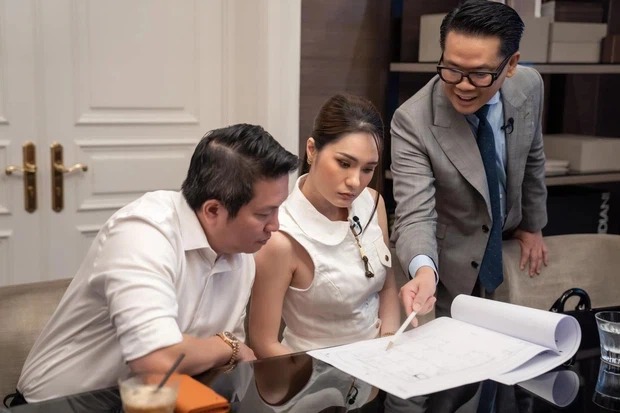 Thái Công dứt khoát vẽ lại bản thiết kế biệt thự 7,5 tỷ cho Đoàn Di Băng, tuyên bố: Nhà sửa như phẫu thuật thẩm mỹ, sẽ xấu đi! - Ảnh 1. Thái Công dứt khoát vẽ lại bản thiết kế biệt thự 7,5 tỷ cho Đoàn Di Băng, tuyên bố: Nhà sửa như phẫu thuật thẩm mỹ, sẽ xấu đi! - Ảnh 1.