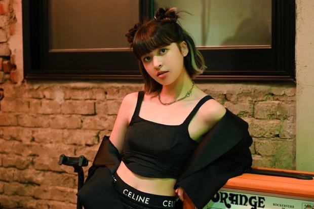 Nhóm nữ mới JYP bị ám ảnh với BLACKPINK, hết đạo nhái tên rồi lại bắt chước y xì concept của Lisa? - Ảnh 3.