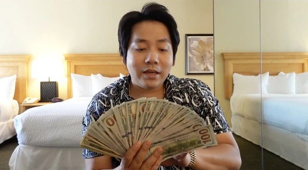 Khoa Pug giàu cỡ nào mới dư tiền để hùn mua máy bay riêng 115 tỷ đồng? - Ảnh 1. Khoa Pug giàu cỡ nào mới dư tiền để hùn mua máy bay riêng 115 tỷ đồng? - Ảnh 1.