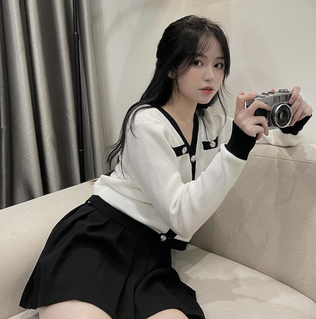 Muốn mặc kiểu tiểu thư thì phải nghía ngay tủ đồ thu đông của cô nàng này, toàn váy áo hot hit mà giá cả phải chăng vô cùng - Ảnh 13. Muốn mặc kiểu tiểu thư thì phải nghía ngay tủ đồ thu đông của cô nàng này, toàn váy áo hot hit mà giá cả phải chăng vô cùng - Ảnh 13.