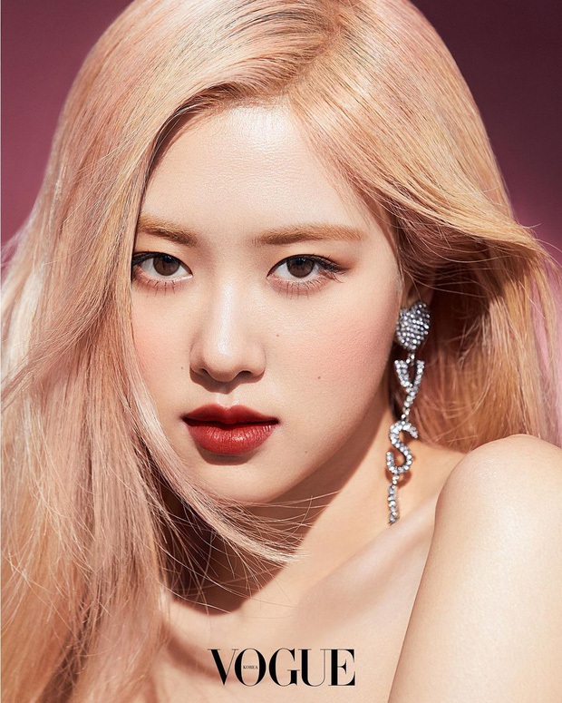 Loạt ảnh này là nguồn cơn cả 4 mỹ nhân BLACKPINK bị tố dao kéo: Mắt của Rosé khác hẳn, mũi Lisa - Jisoo biến hóa ảo diệu? - Ảnh 16. Loạt ảnh này là nguồn cơn cả 4 mỹ nhân BLACKPINK bị tố dao kéo: Mắt của Rosé khác hẳn, mũi Lisa - Jisoo biến hóa ảo diệu? - Ảnh 16.