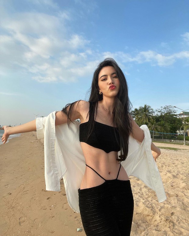 Xin thưa đây mới chính là vòng eo đẹp nhất showbiz châu Á! - Ảnh 4. Xin thưa đây mới chính là vòng eo đẹp nhất showbiz châu Á! - Ảnh 4.