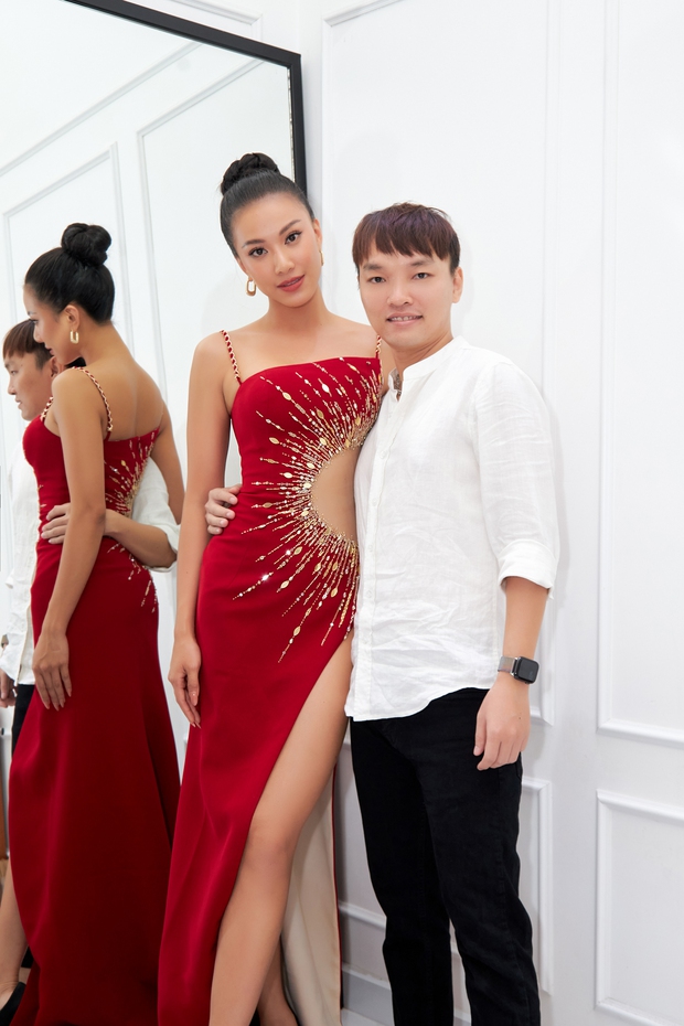 Loạt váy áo chặt chém cực cháy của Kim Duyên cho Miss Universe 2021, tiết lộ chiến lược mới gây sốc? - Ảnh 6.