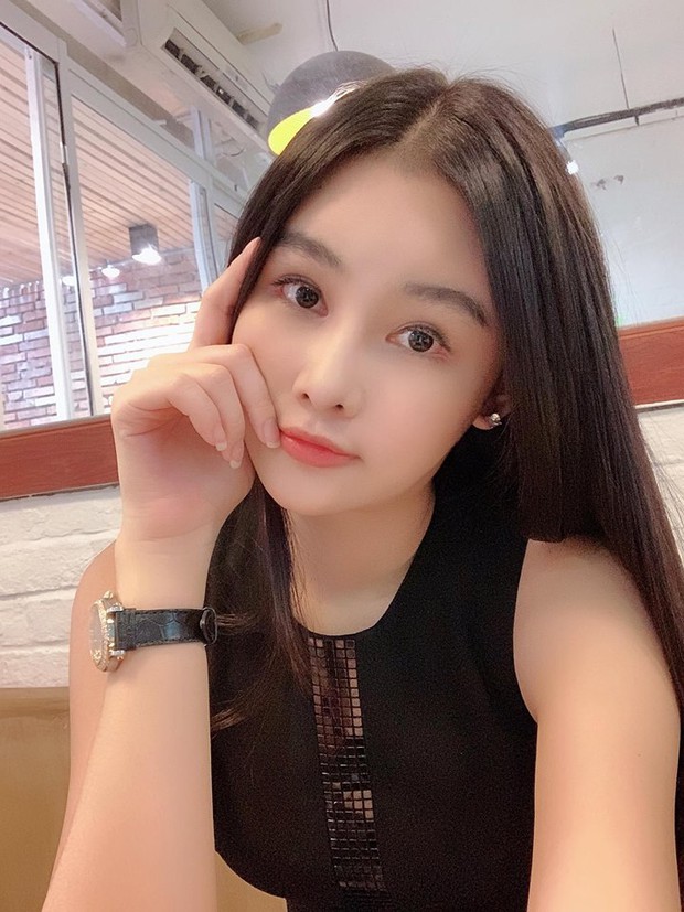 Nhan sắc Lê Âu Ngân Anh trước kia thế nào mà bị Đặng Thu Thảo đá xéo ngôi vị Hoa hậu? - Ảnh 10. Nhan sắc Lê Âu Ngân Anh trước kia thế nào mà bị Đặng Thu Thảo đá xéo ngôi vị Hoa hậu? - Ảnh 10.