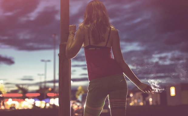 Địa ngục buôn nô lệ tình dục ở châu Âu: Câu chuyện đau thương của những người sống sót - Ảnh 3.