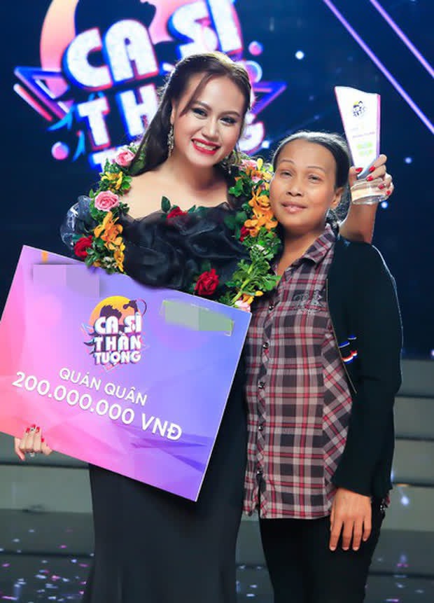 Profile nữ ca sĩ tại Rap Việt: Là con của cố ca sĩ sư tử Kim Loan, tân binh Vpop từng khiến Hồ Ngọc Hà nổi da gà vì quá giống - Ảnh 12.