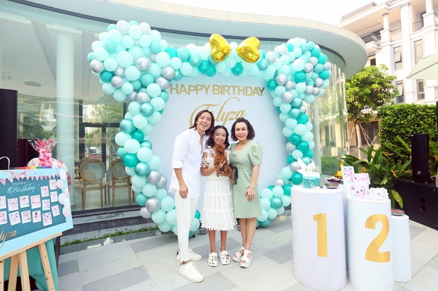 Sinh nhật 12 tuổi của ái nữ nhà Việt Hương: Tổ chức ở hồ bơi chanh sả, chiều cao và nhan sắc thiên kim chiếm spotlight! - Ảnh 3. Sinh nhật 12 tuổi của ái nữ nhà Việt Hương: Tổ chức ở hồ bơi chanh sả, chiều cao và nhan sắc thiên kim chiếm spotlight! - Ảnh 3.