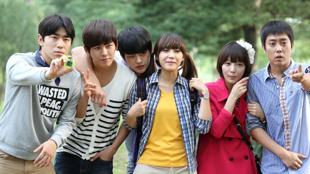 Kbiz thêm tin vui: Tài tử Reply 1997 kết hôn với nàng thơ của EXO vào đúng đêm Giáng sinh! - Ảnh 3. Kbiz thêm tin vui: Tài tử Reply 1997 kết hôn với nàng thơ của EXO vào đúng đêm Giáng sinh! - Ảnh 3.