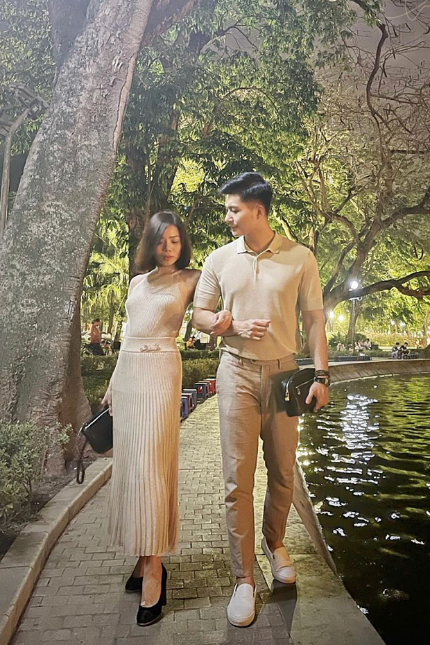 Lệ Quyên check in tập tành giữ dáng, nào ngờ biến thành màn khoe body 6 múi trá hình của tình trẻ kém 12 tuổi? - Ảnh 6. Lệ Quyên check in tập tành giữ dáng, nào ngờ biến thành màn khoe body 6 múi trá hình của tình trẻ kém 12 tuổi? - Ảnh 6.