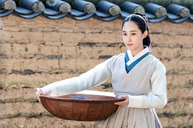 4 nữ thần cổ trang đẹp nhất màn ảnh Hàn 2021: Kim Yoo Jung như tiên tử nhưng Yuri (SNSD) mới là đỉnh cao - Ảnh 6.