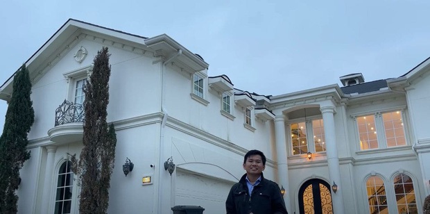 Nghi vấn triệu phú Vương Phạm từng bị Johnny Đặng coi thường, gọi là “thằng YouTuber cùi bắp” dù sở hữu khối tài sản kếch xù - Ảnh 3. Nghi vấn triệu phú Vương Phạm từng bị Johnny Đặng coi thường, gọi là “thằng YouTuber cùi bắp” dù sở hữu khối tài sản kếch xù - Ảnh 3.