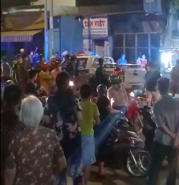 Nghi án nam thanh niên phóng hỏa đốt nhà ở TP.HCM - Ảnh 2.