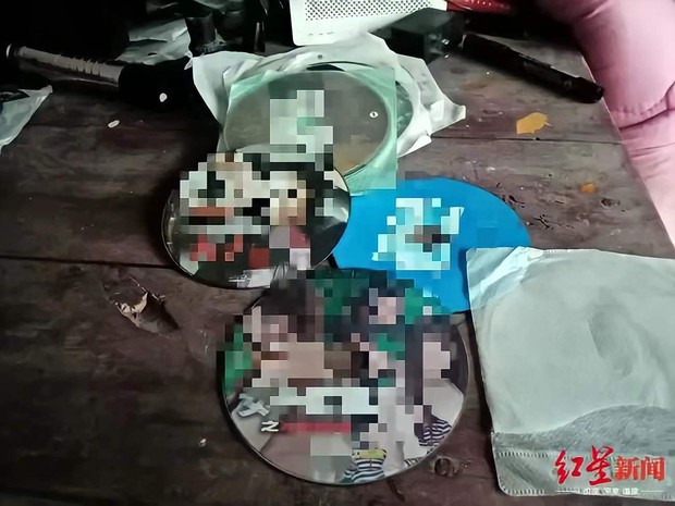 Ác mộng kinh hoàng của thiếu nữ 16 tuổi bị gã đàn ông ế vợ nghiện phim khiêu dâm bắt làm nô lệ tình dục, hình ảnh trong hầm tân hôn khiến người ta rùng mình - Ảnh 3. Ác mộng kinh hoàng của thiếu nữ 16 tuổi bị gã đàn ông ế vợ nghiện phim khiêu dâm bắt làm nô lệ tình dục, hình ảnh trong hầm tân hôn khiến người ta rùng mình - Ảnh 3.