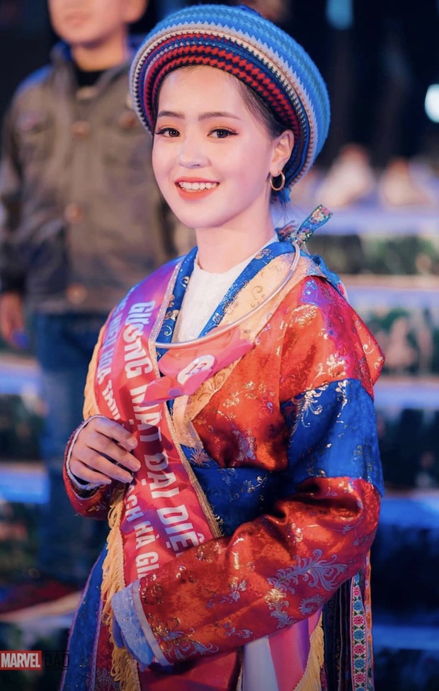 Nữ sinh bán lê nổi tiếng 3 năm trước ở Hà Giang: Đã là thiếu nữ xinh đẹp, giỏi giang - Ảnh 5.
