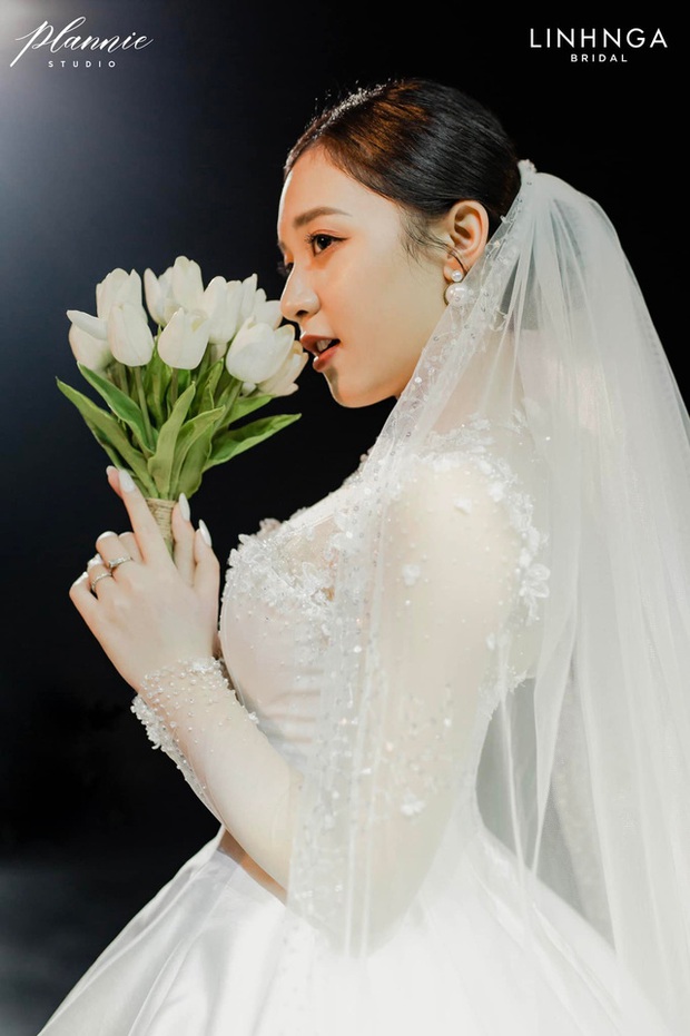 Hành trình từ nàng MC “SS tuyệt sắc” tới cô dâu đẹp nhất làng game Việt, gieo nỗi buồn cho triệu game thủ - Ảnh 3. Hành trình từ nàng MC “SS tuyệt sắc” tới cô dâu đẹp nhất làng game Việt, gieo nỗi buồn cho triệu game thủ - Ảnh 3.