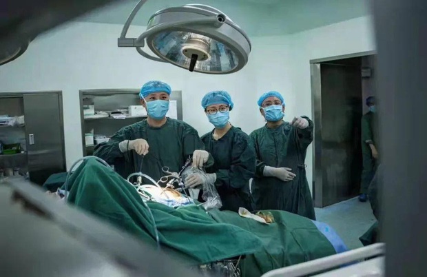 Chàng trai 20 tuổi nhập viện cấp cứu vì sỏi mật, bác sĩ chỉ ra thói quen mỗi sáng của người trẻ là nguyên nhân gây bệnh - Ảnh 1. Chàng trai 20 tuổi nhập viện cấp cứu vì sỏi mật, bác sĩ chỉ ra thói quen mỗi sáng của người trẻ là nguyên nhân gây bệnh - Ảnh 1.