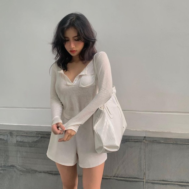 Bé hạt tiêu” 1m5 nhận nghìn like nhờ style “hack” dáng như 1m7, nhìn áo váy sang xịn cực mà hoá ra giá chỉ từ 49K thôi - Ảnh 5. Bé hạt tiêu” 1m5 nhận nghìn like nhờ style “hack” dáng như 1m7, nhìn áo váy sang xịn cực mà hoá ra giá chỉ từ 49K thôi - Ảnh 5.