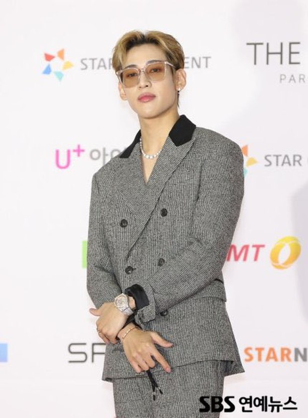 Siêu thảm đỏ AAA: “Thánh body” chực chờ át cả Han So Hee, ai dè Song Ji Hyo tóc ngắn cũn chiếm sạch spotlight bên quân đoàn sao - Ảnh 40. Siêu thảm đỏ AAA: “Thánh body” chực chờ át cả Han So Hee, ai dè Song Ji Hyo tóc ngắn cũn chiếm sạch spotlight bên quân đoàn sao - Ảnh 40.