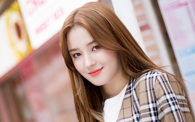 Ham đá sân diễn xuất, 3 idol Hàn này gặp ngay vận xui: Jisoo (BLACKPINK) đen thôi rồi, số 2 siêu giỏi nhưng lận đận quá - Ảnh 3.