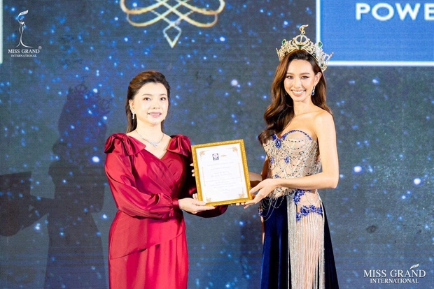 Thuỳ Tiên bị cho ra rìa khi dự sự kiện ở Thái, fan phản ứng thế nào? - Ảnh 5. Thuỳ Tiên bị cho ra rìa khi dự sự kiện ở Thái, fan phản ứng thế nào? - Ảnh 5.