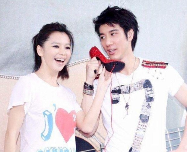 Màn nghiệp quật nóng nhất showbiz hiện tại: XƯA ruồng bỏ bạn gái vì quá khứ đóng phim 18+, NAY bị vợ cũ tung clip quan hệ tập thể! - Ảnh 6. Màn nghiệp quật nóng nhất showbiz hiện tại: XƯA ruồng bỏ bạn gái vì quá khứ đóng phim 18+, NAY bị vợ cũ tung clip quan hệ tập thể! - Ảnh 6.