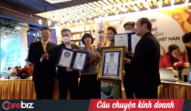 Hai thiếu gia nhà Đặng Lê Nguyên Vũ và Lê Hoàng Diệp Thảo lần đầu lộ diện - Ảnh 2. Hai thiếu gia nhà Đặng Lê Nguyên Vũ và Lê Hoàng Diệp Thảo lần đầu lộ diện - Ảnh 2.
