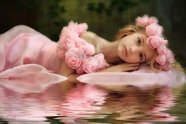 Từng được gọi là mẫu nhí đẹp nhất hành tinh, thiên sứ nước Nga gây bất ngờ với ngoại hình khi lớn, visual khiến nhiều người bày tỏ thất vọng - Ảnh 5. Từng được gọi là mẫu nhí đẹp nhất hành tinh, thiên sứ nước Nga gây bất ngờ với ngoại hình khi lớn, visual khiến nhiều người bày tỏ thất vọng - Ảnh 5.