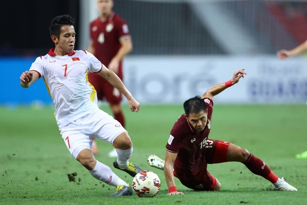 Chơi hết mình nhưng không thể ghi bàn, tuyển Việt Nam dừng bước trước Thái Lan tại bán kết AFF Cup 2020 - Ảnh 1.