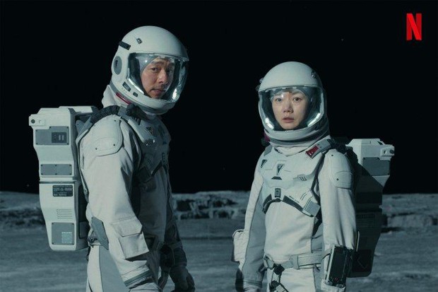 The Silent Sea: Hàn Quốc vẫn chưa làm phim khoa học viễn tưởng được đâu! - Ảnh 10.