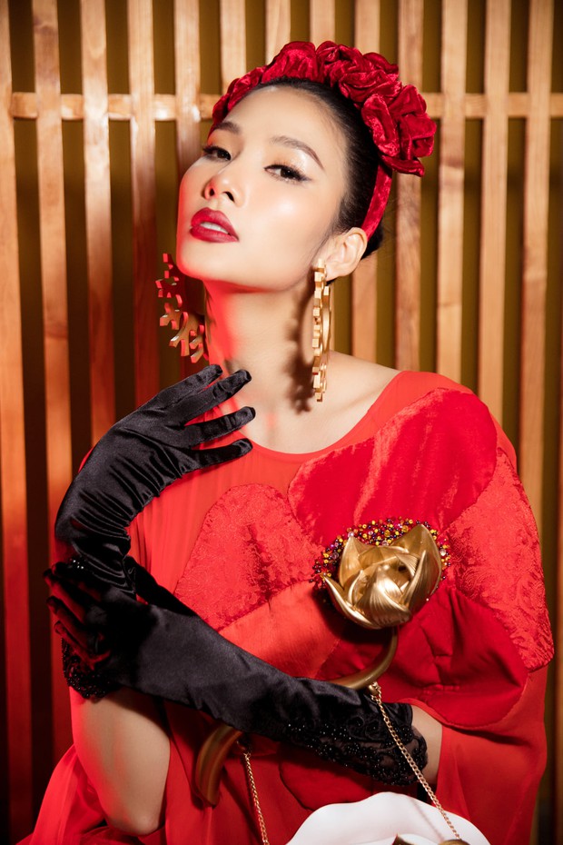 Vợ cũ Huy Khánh chê thẳng mặt nhan sắc khi thấy Hoàng Thùy khóc trên livestream - Ảnh 4. Vợ cũ Huy Khánh chê thẳng mặt nhan sắc khi thấy Hoàng Thùy khóc trên livestream - Ảnh 4.