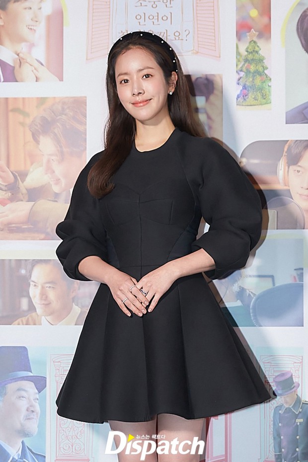 Dàn sao hạng A đổ bộ họp báo khủng nhất cuối năm: Han Ji Min - Yoona đọ sắc cực gắt, Lee Dong Wook - Kang Ha Neul soái ngút ngàn - Ảnh 5. Dàn sao hạng A đổ bộ họp báo khủng nhất cuối năm: Han Ji Min - Yoona đọ sắc cực gắt, Lee Dong Wook - Kang Ha Neul soái ngút ngàn - Ảnh 5.
