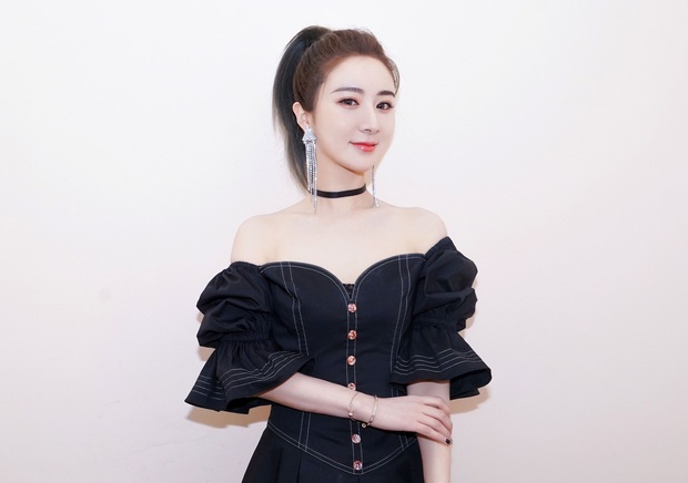 Điểm mặt những ông hoàng, bà hoàng livestream bán hàng nghìn tỷ - Ảnh 3. Điểm mặt những ông hoàng, bà hoàng livestream bán hàng nghìn tỷ - Ảnh 3.