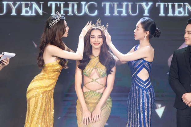 CHÍNH THỨC: Thuỳ Tiên công bố váy dạ hội trình diễn trong đêm chung kết Miss Grand 2021 - Ảnh 6. CHÍNH THỨC: Thuỳ Tiên công bố váy dạ hội trình diễn trong đêm chung kết Miss Grand 2021 - Ảnh 6.
