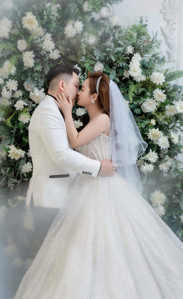 Từ một tin nhắn, nữ điều dưỡng rơi vào lưới tình của chàng công an: Như phim truyền hình - Ảnh 5. Từ một tin nhắn, nữ điều dưỡng rơi vào lưới tình của chàng công an: Như phim truyền hình - Ảnh 5.