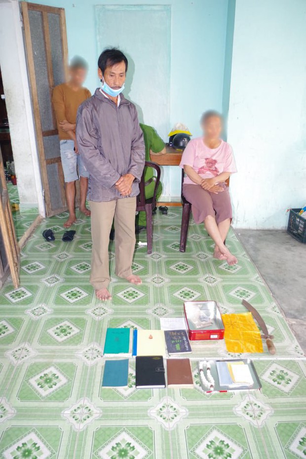 Vụ thầy cúng cưỡng dâm cô gái 21 tuổi mang thai: Bệnh nhân nữ nào đến cũng phải cởi bỏ hết quần áo - Ảnh 1. Vụ thầy cúng cưỡng dâm cô gái 21 tuổi mang thai: Bệnh nhân nữ nào đến cũng phải cởi bỏ hết quần áo - Ảnh 1.