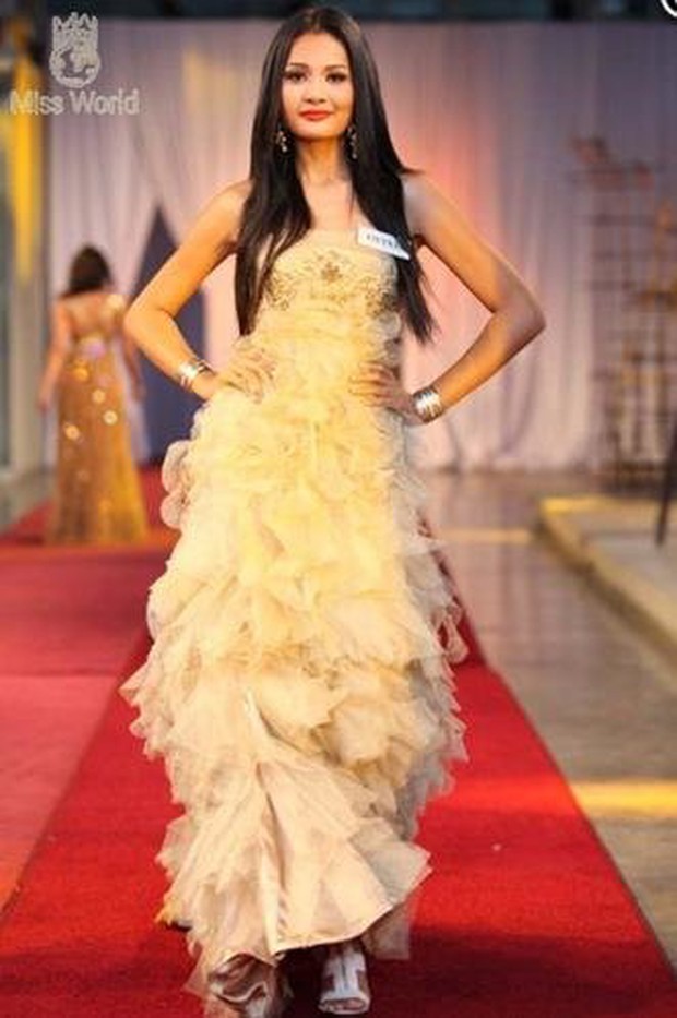 Đỗ Thị Hà lọt Top 13, cân team châu Á trong phần thi Top Model nhưng vẫn thua 2 mỹ nhân Vbiz này? - Ảnh 4. Đỗ Thị Hà lọt Top 13, cân team châu Á trong phần thi Top Model nhưng vẫn thua 2 mỹ nhân Vbiz này? - Ảnh 4.
