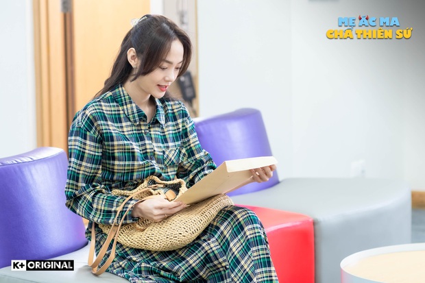 Sốc visual Minh Hằng sau 15 đóng phim: Mới ngày nào là bé Heo mũm mĩm, nay thành gái một con đẹp phát hờn - Ảnh 5. Sốc visual Minh Hằng sau 15 đóng phim: Mới ngày nào là bé Heo mũm mĩm, nay thành gái một con đẹp phát hờn - Ảnh 5.