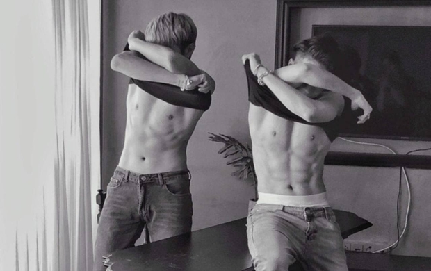 Dàn Sao Nhập Ngũ đều sở hữu body cực mlem, kéo xuống Độ Mixi mới hú hồn! - Ảnh 4. Dàn Sao Nhập Ngũ đều sở hữu body cực mlem, kéo xuống Độ Mixi mới hú hồn! - Ảnh 4.